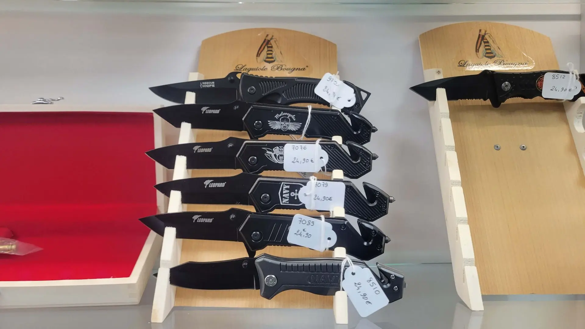 Couteaux Leopard robustes pour les activités extérieures